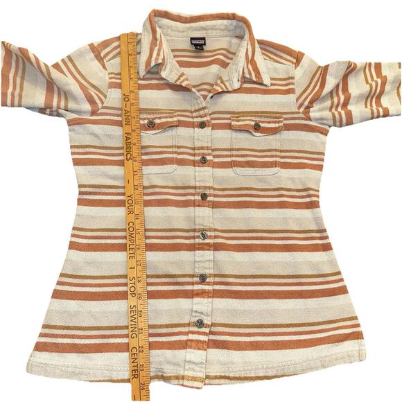 Patagonia Women’s Fjord Button Up Flannel Long Sleeve Size 6 EUC - Picture 6 of 7